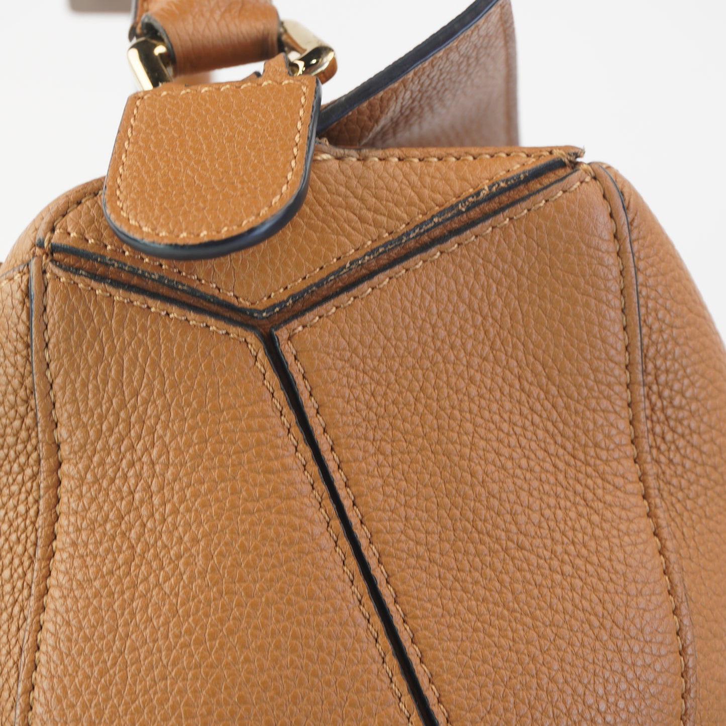 Loewe Puzzle Brown Medium
