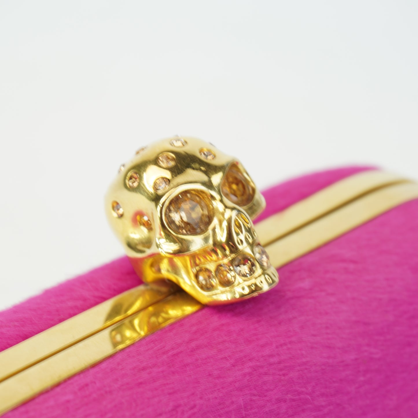 Alexander McQueen Skull Clutch Pink