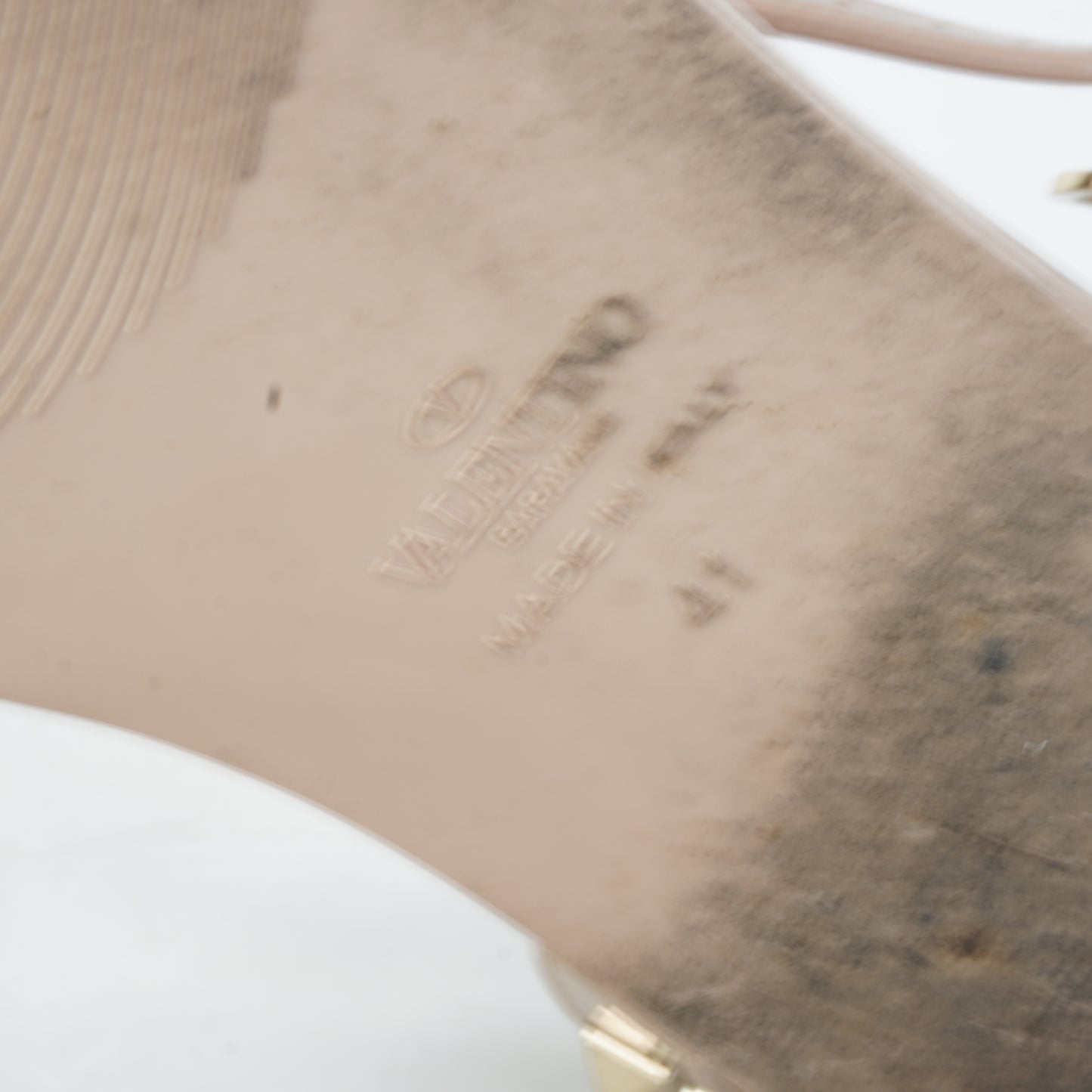 Valentino Rockstud Flats Beige