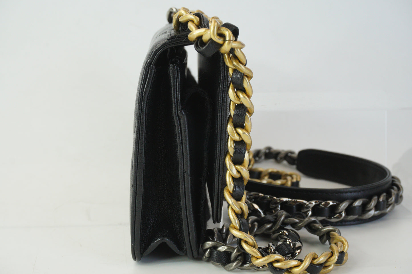 Chanel 19  WOC Black GSMHW