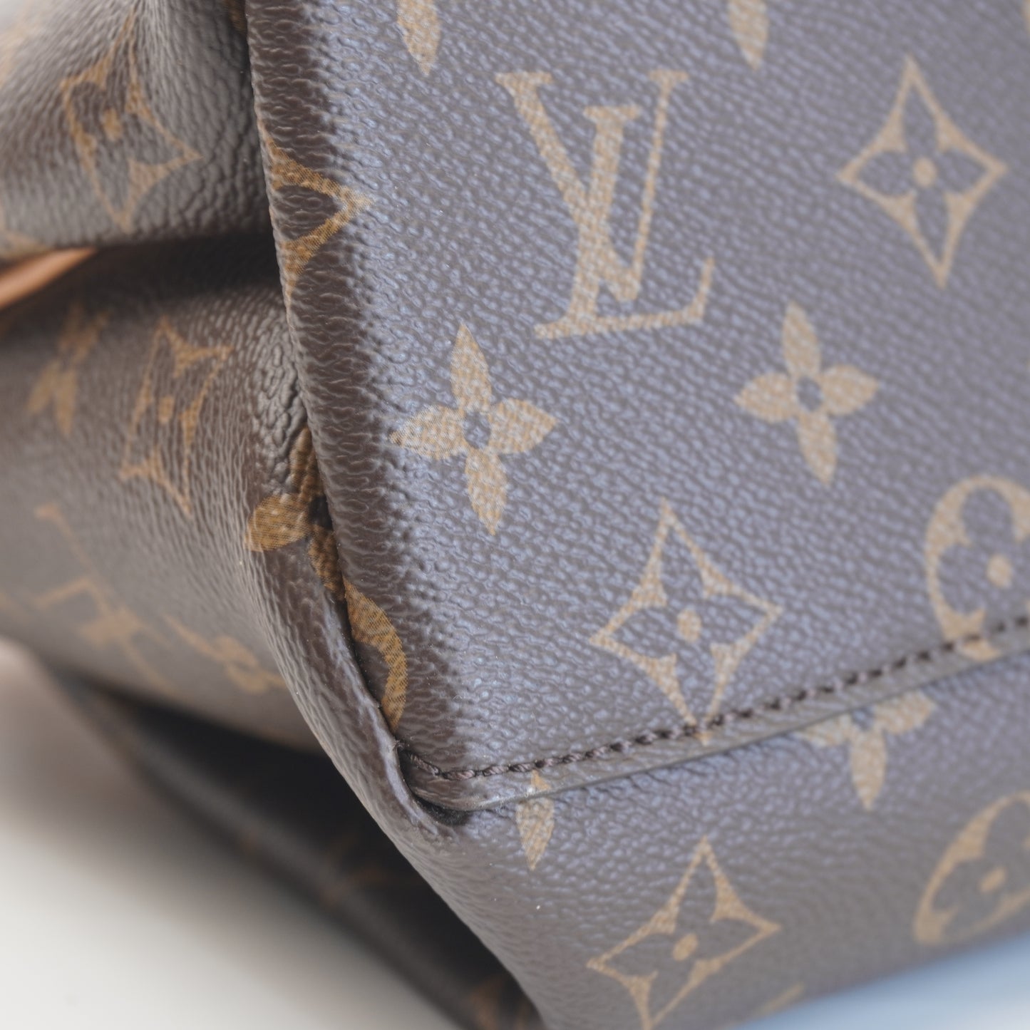 Louis Vuitton	Rivoli PM Mono