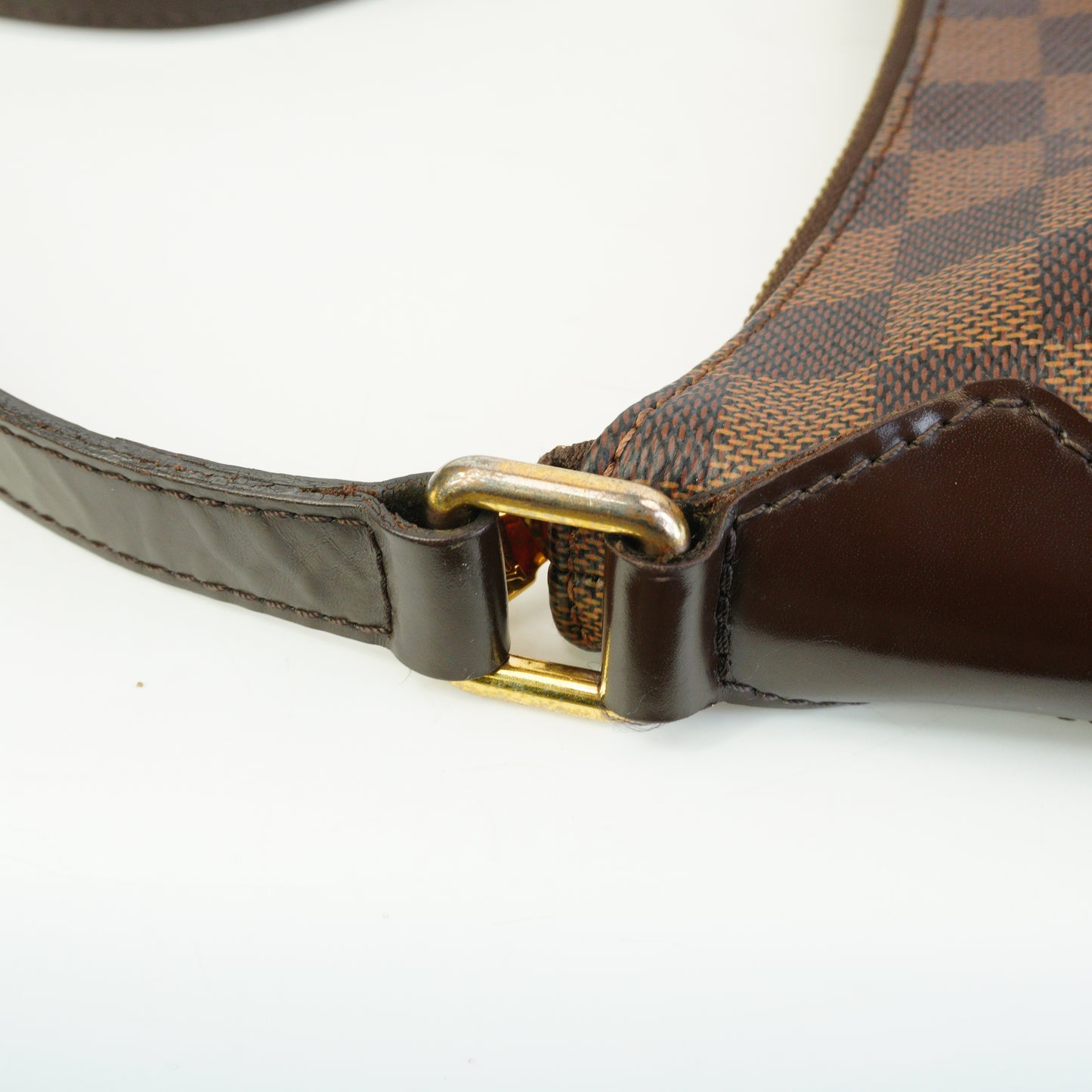 Louis Vuitton	Damier Ebene Bloomsbury PM Crossbody Meduim GHW