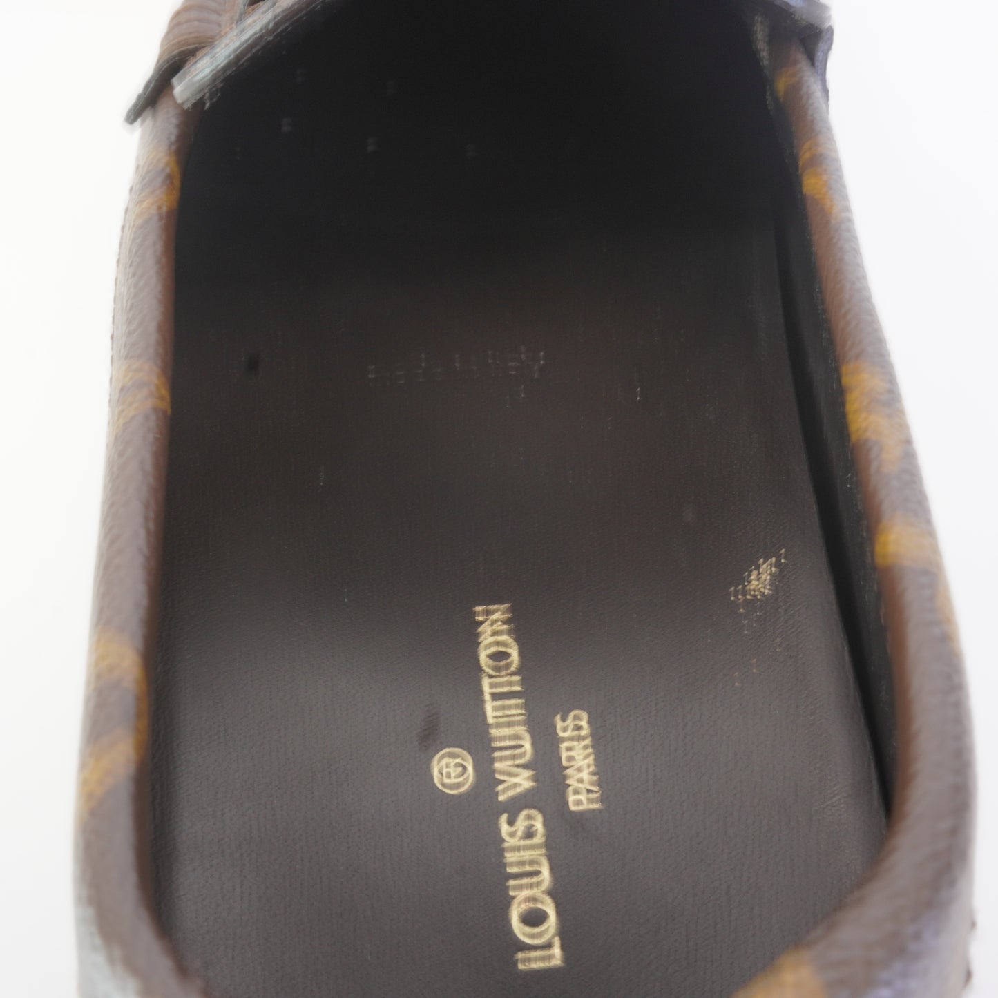 Louis Vuitton	Loafers
