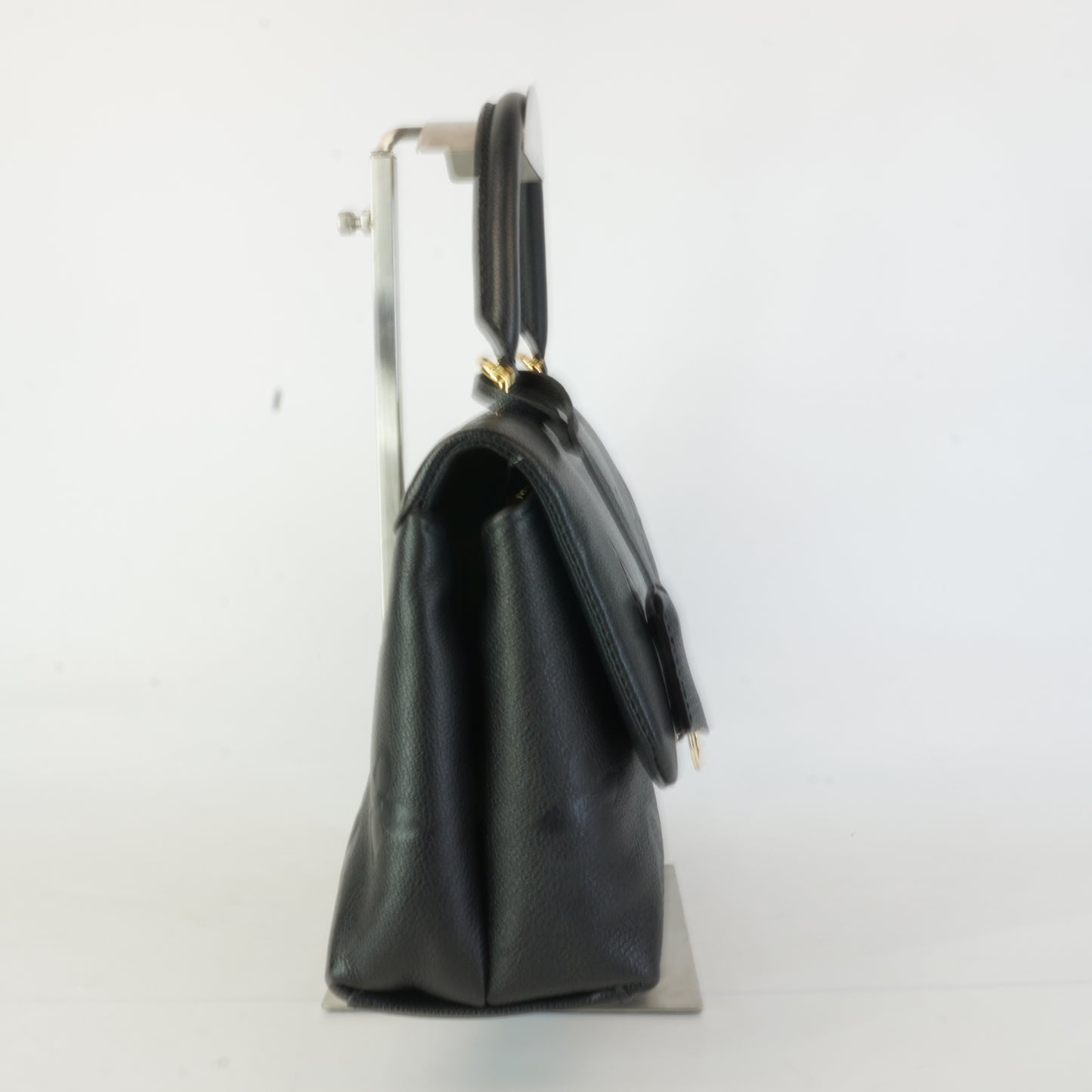 Louis Vuitton	Madeleine MM