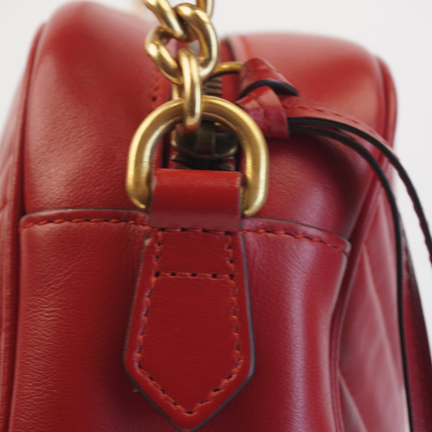 Gucci GG Marmont Matelasse Small Camera Bag Red