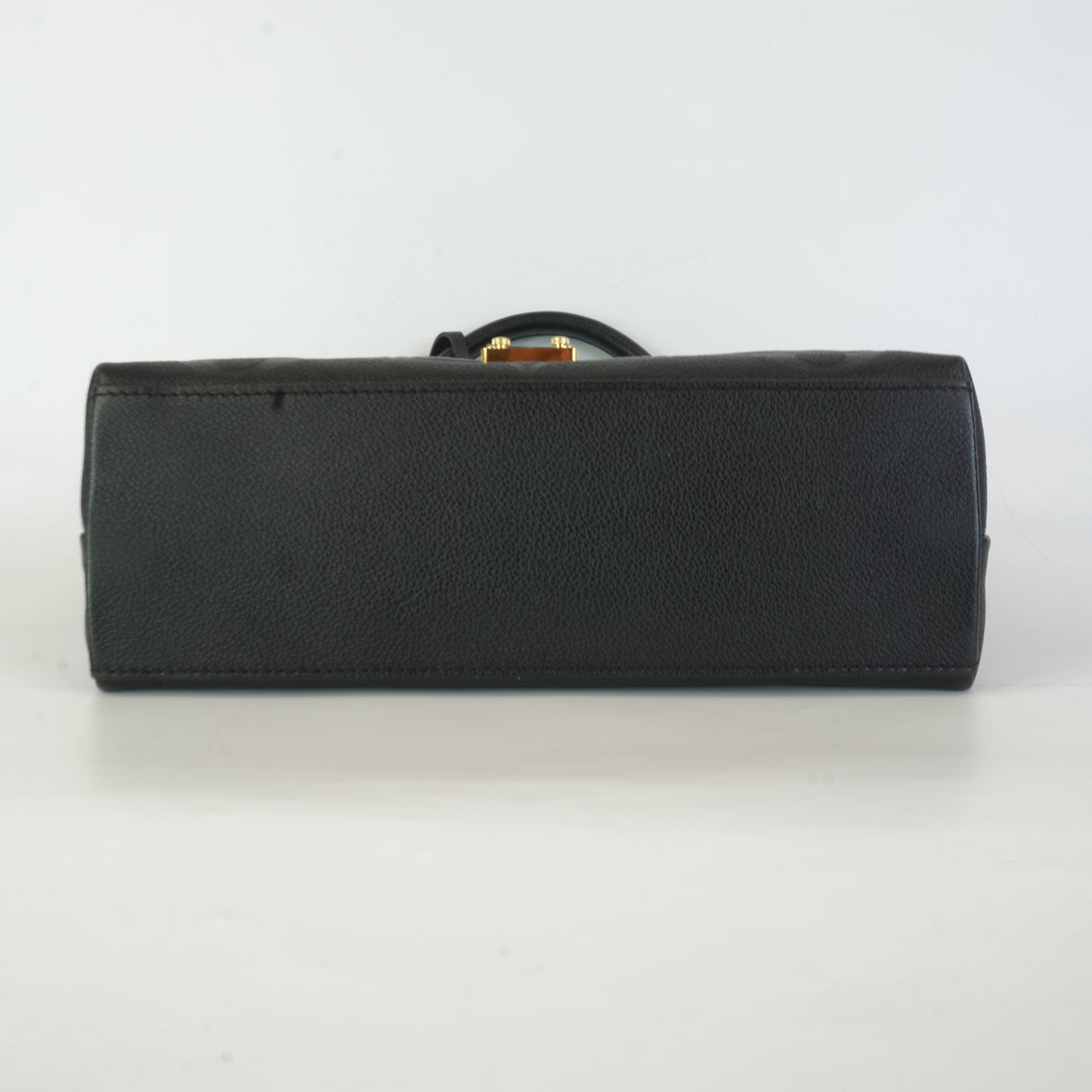 Louis Vuitton	Madeleine MM