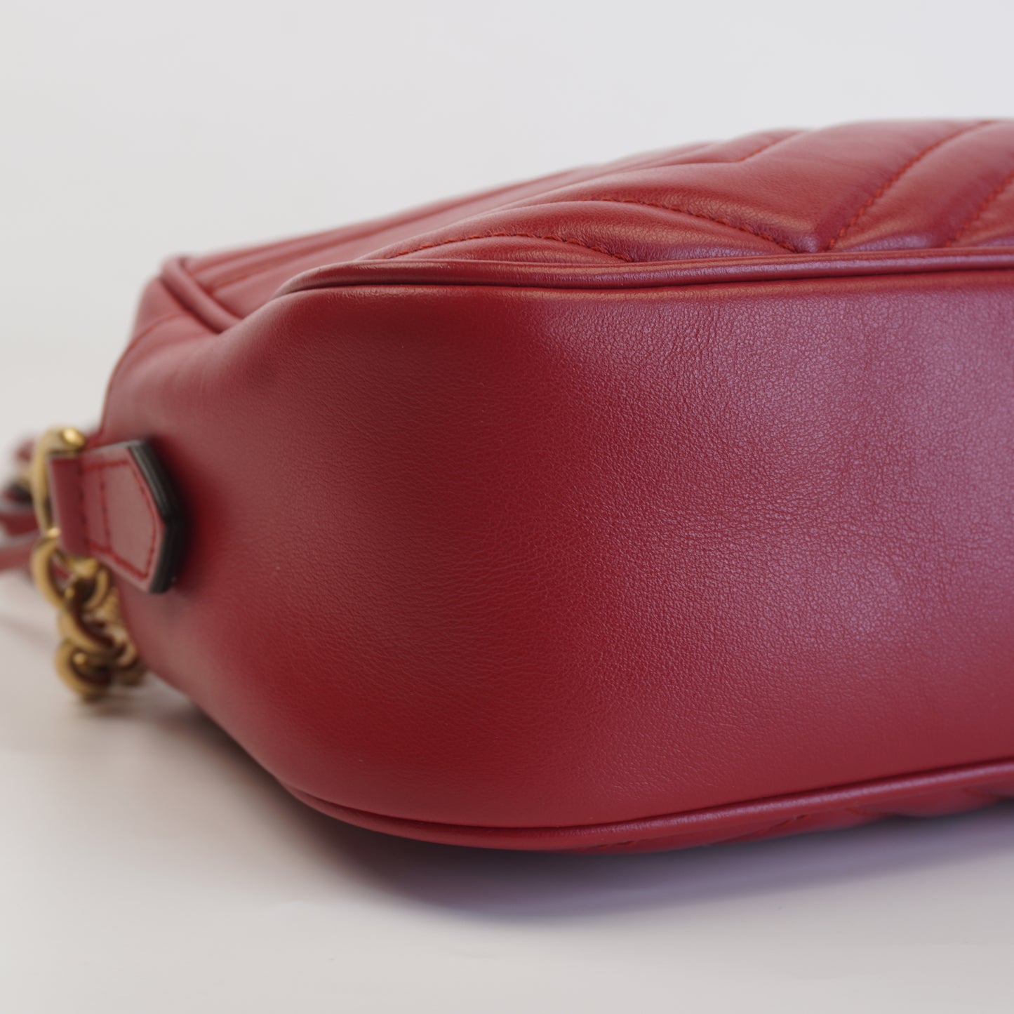 Gucci GG Marmont Matelasse Small Camera Bag Red
