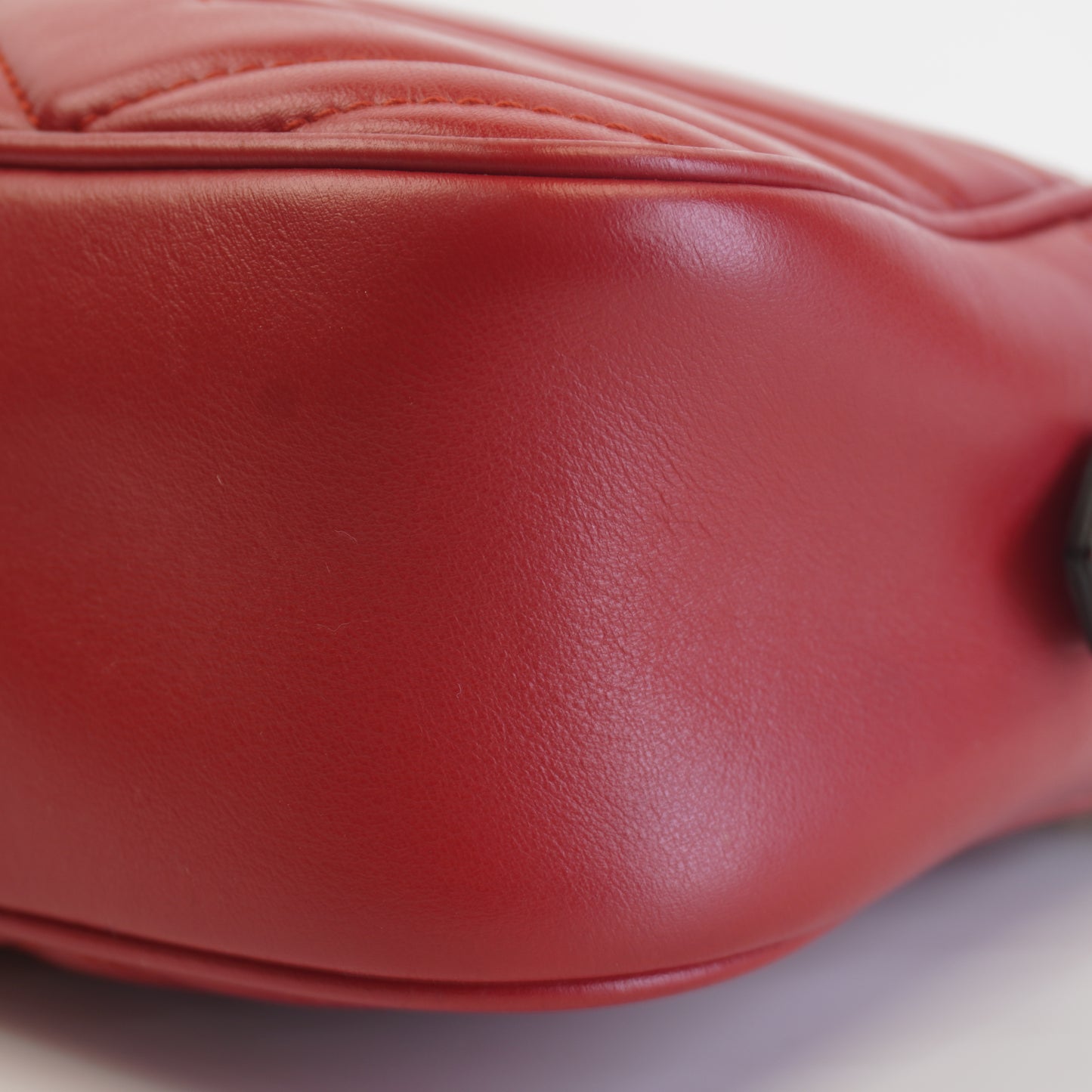 Gucci GG Marmont Matelasse Small Camera Bag Red