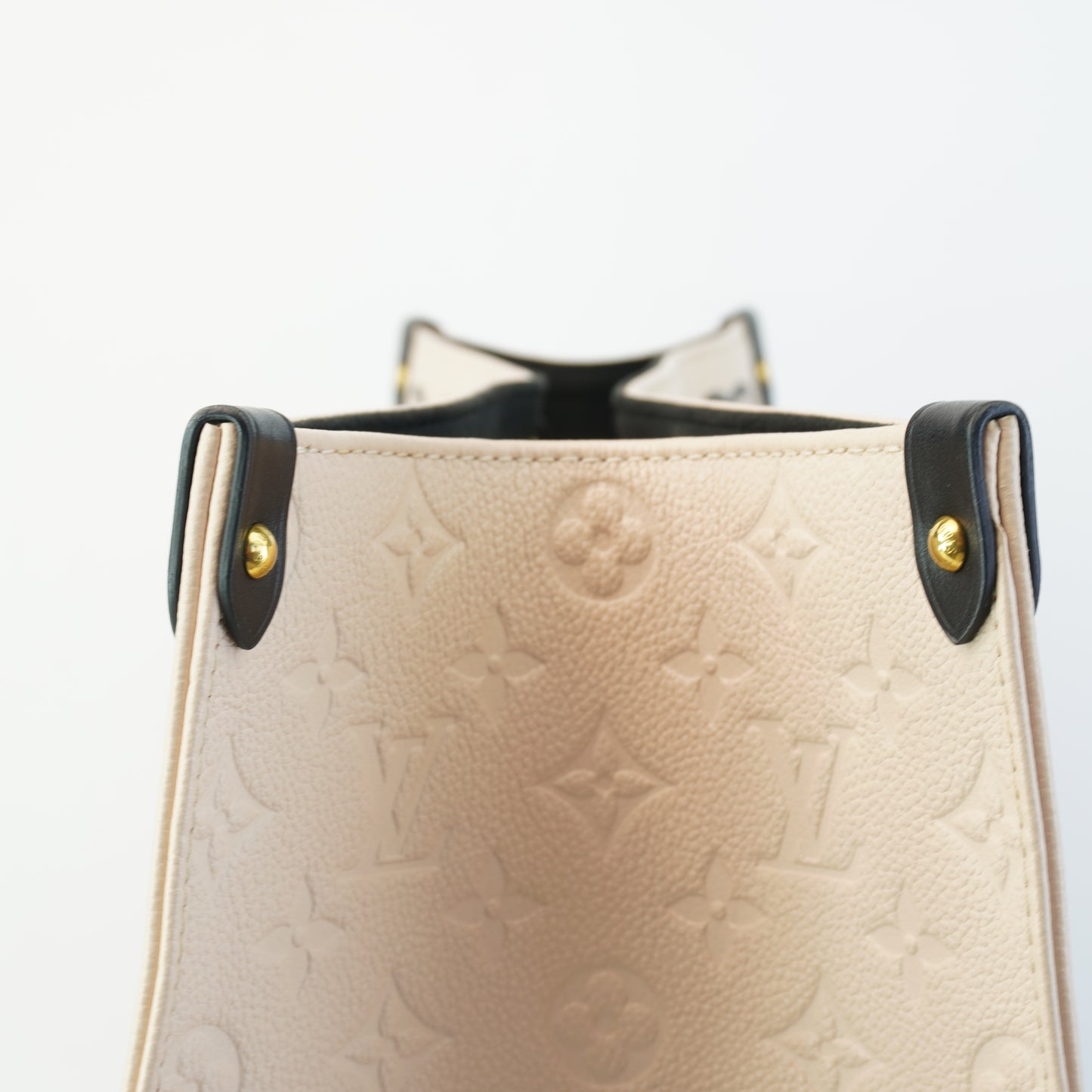 Louis Vuitton	OTG GM Crafty