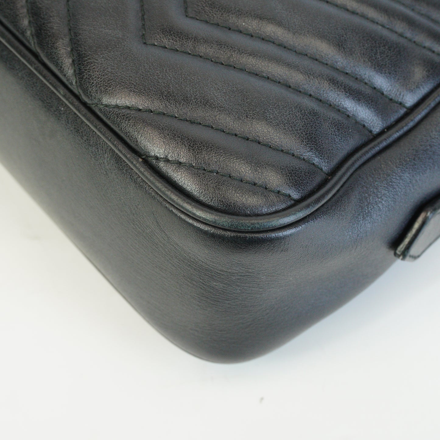 Gucci GG Marmont Matelasse Cambag Black Small GHW