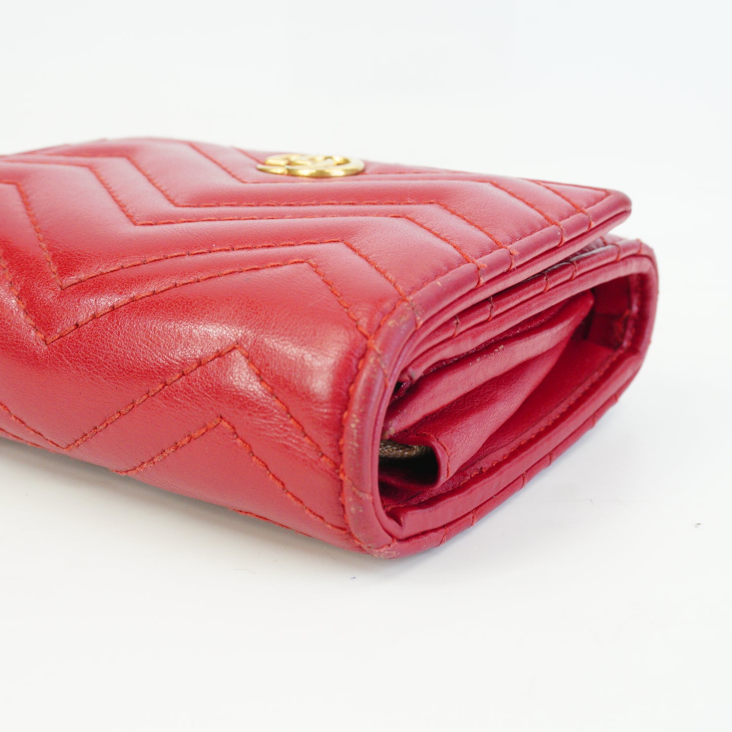 Gucci GG Marmont Matelasse Wallet Red GHW
