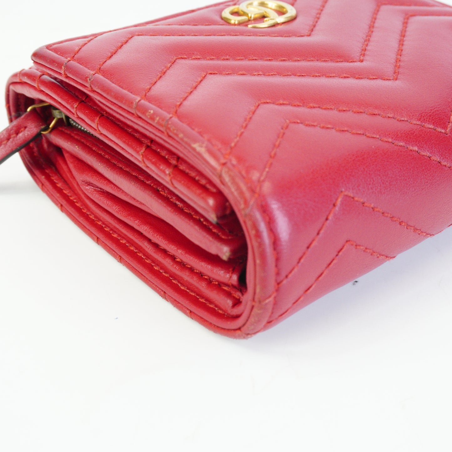 Gucci GG Marmont Matelasse Wallet Red GHW