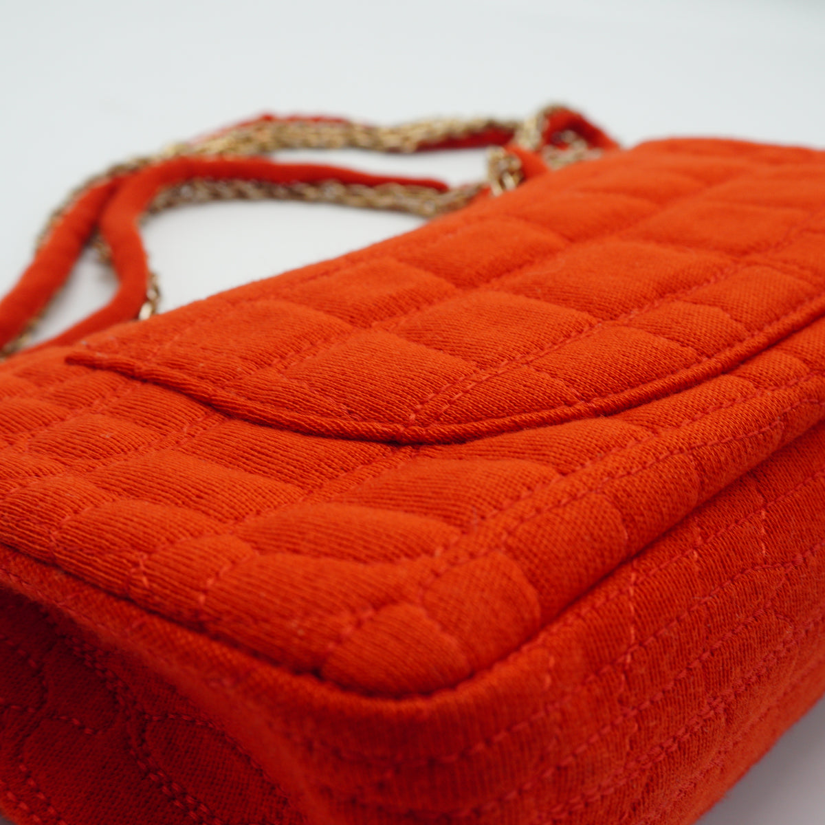 Chanel	Reissue 2.55 flap bag Orange Small GHW