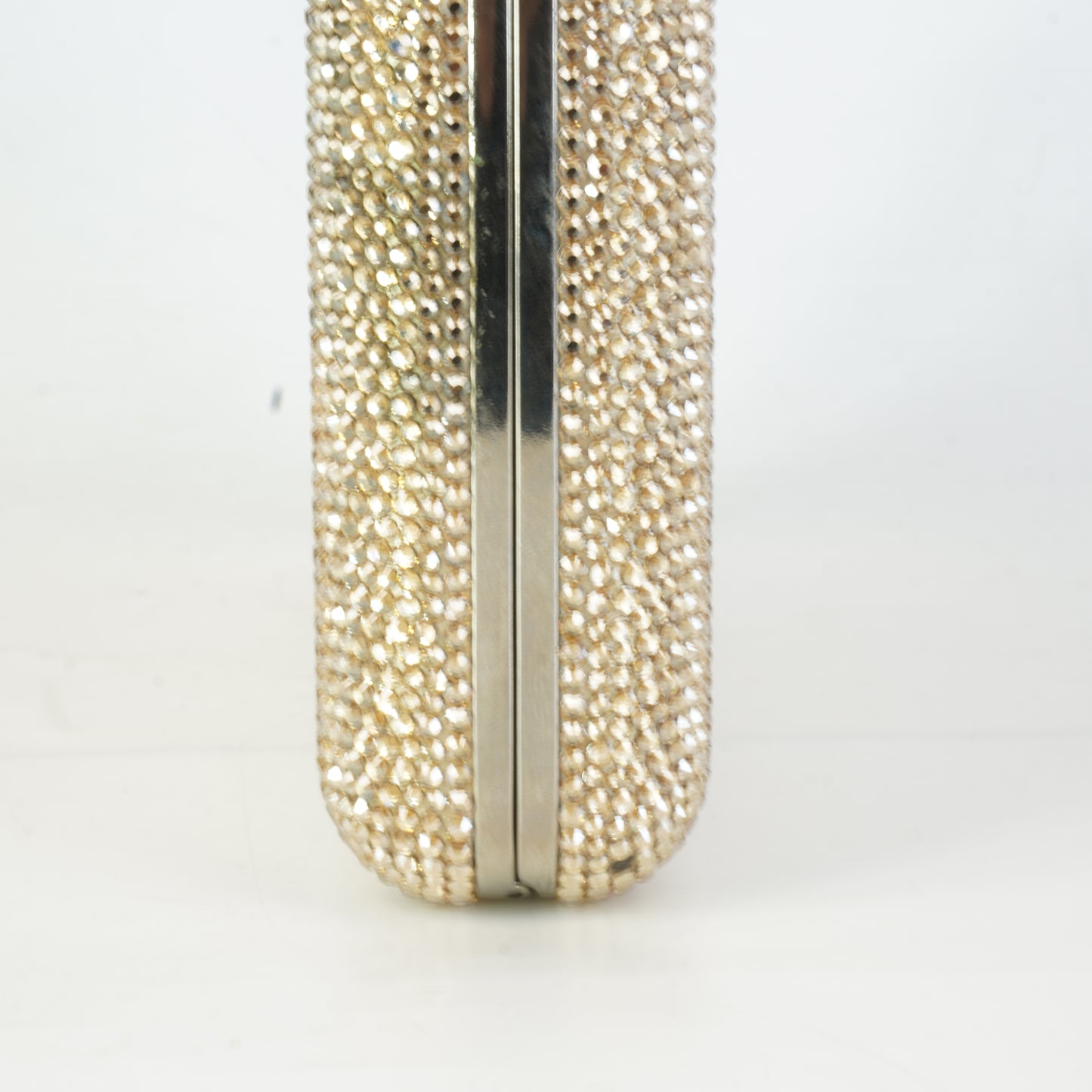 Judith Lieber	Clutch Gold
