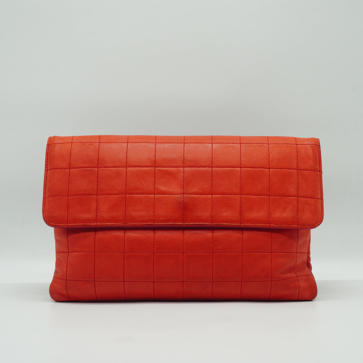 Chanel	Chocolate bar Reissue 2.55 Flap Clutch bag Small GHW