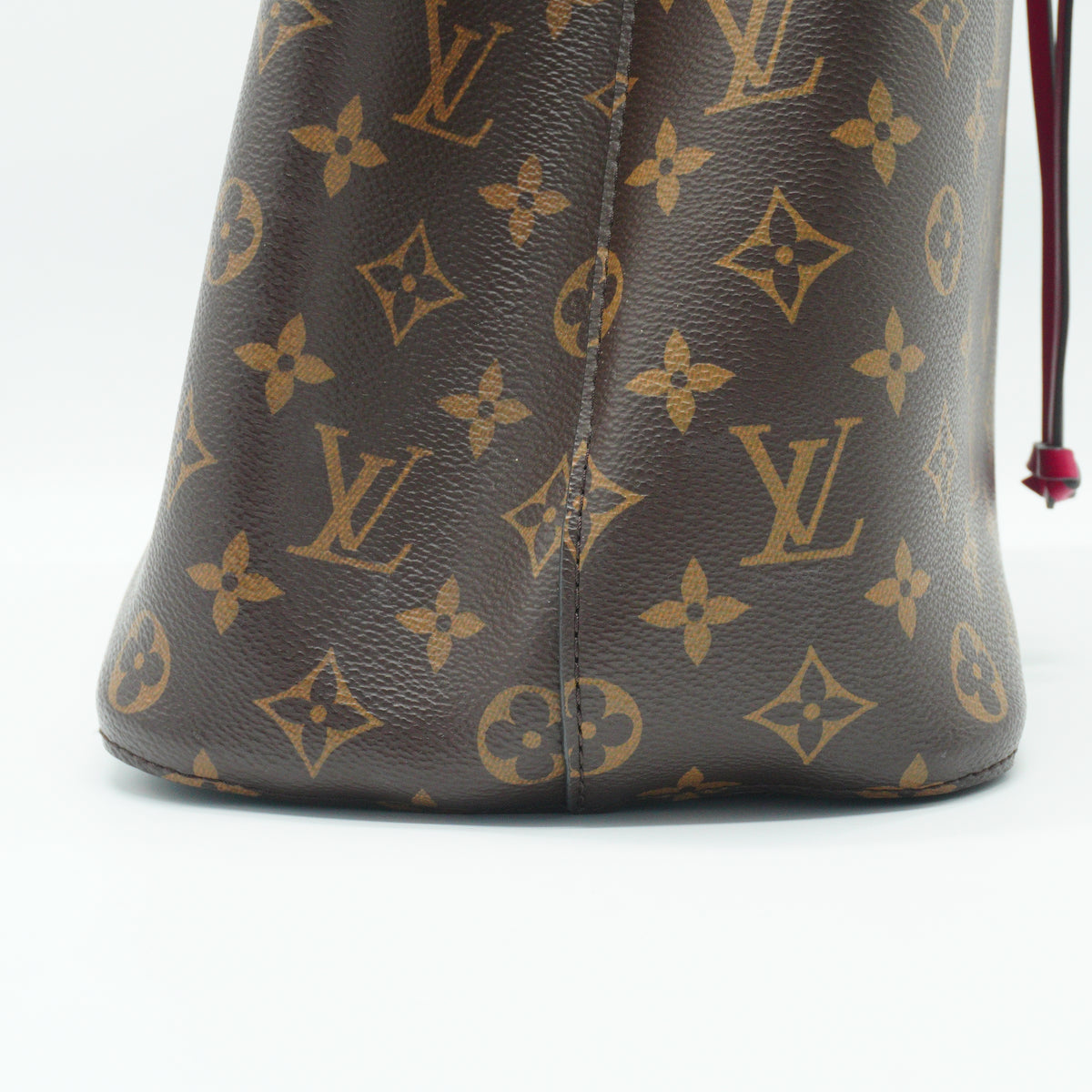 Louis Vuitton	NeoNoe MM Monogram Bucket bag Pink GHW