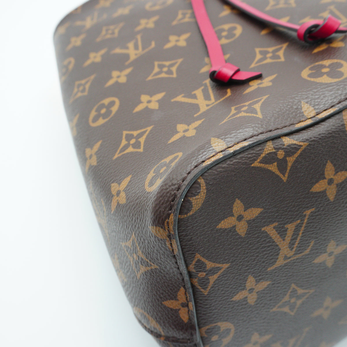 Louis Vuitton	NeoNoe MM Monogram Bucket bag Pink GHW