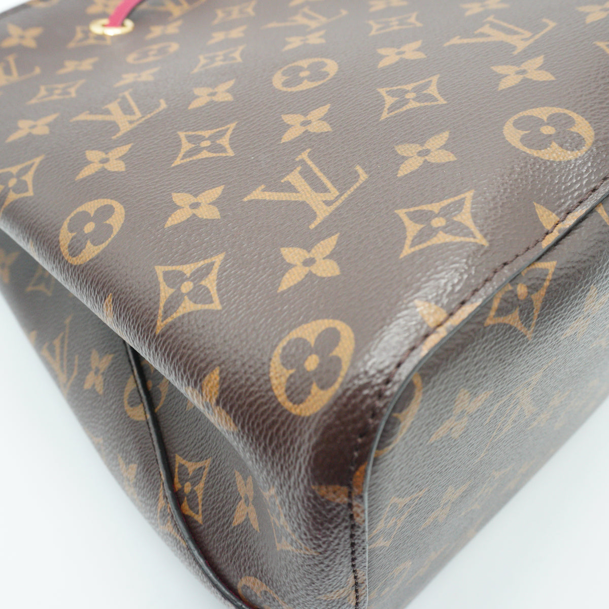 Louis Vuitton	NeoNoe MM Monogram Bucket bag Pink GHW