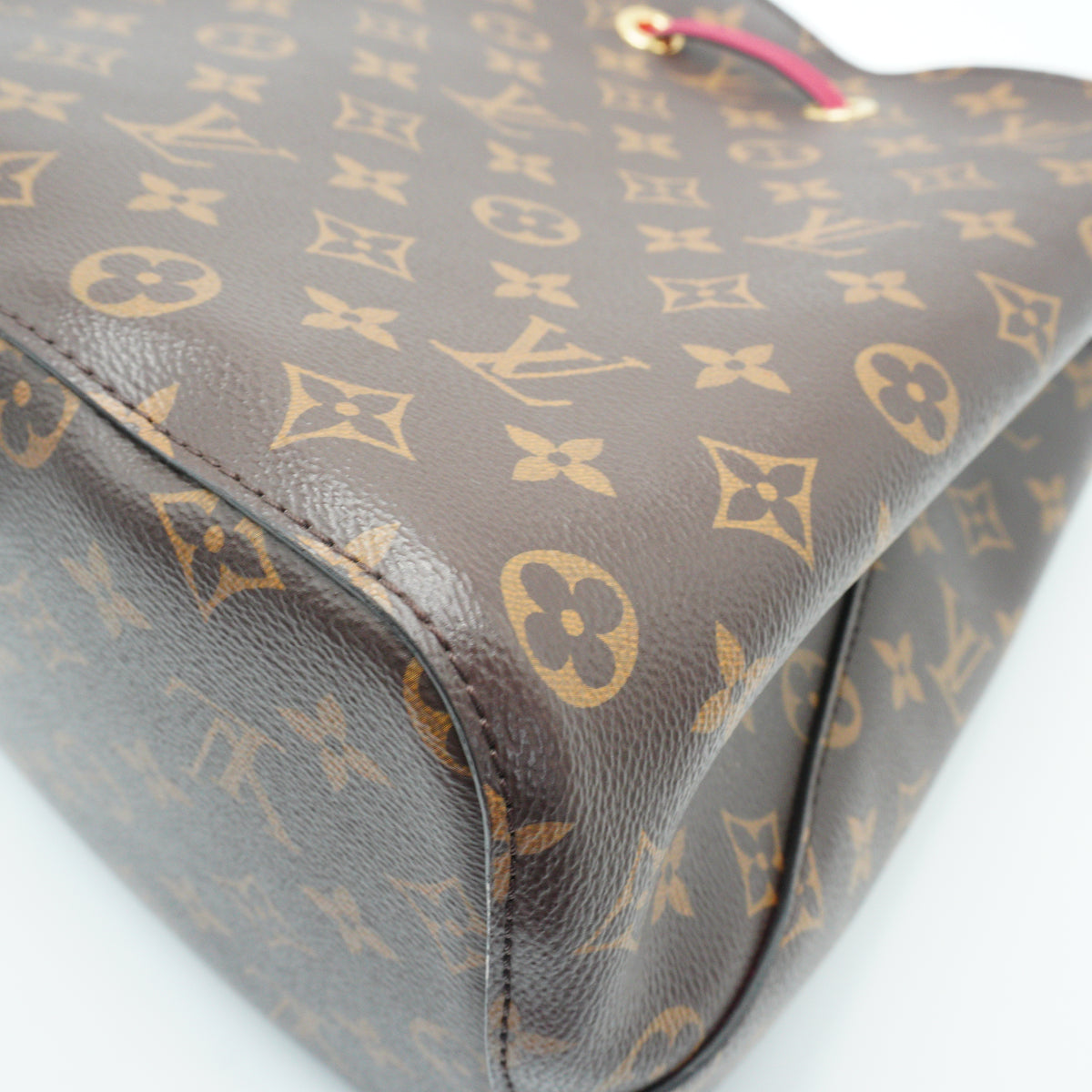 Louis Vuitton	NeoNoe MM Monogram Bucket bag Pink GHW