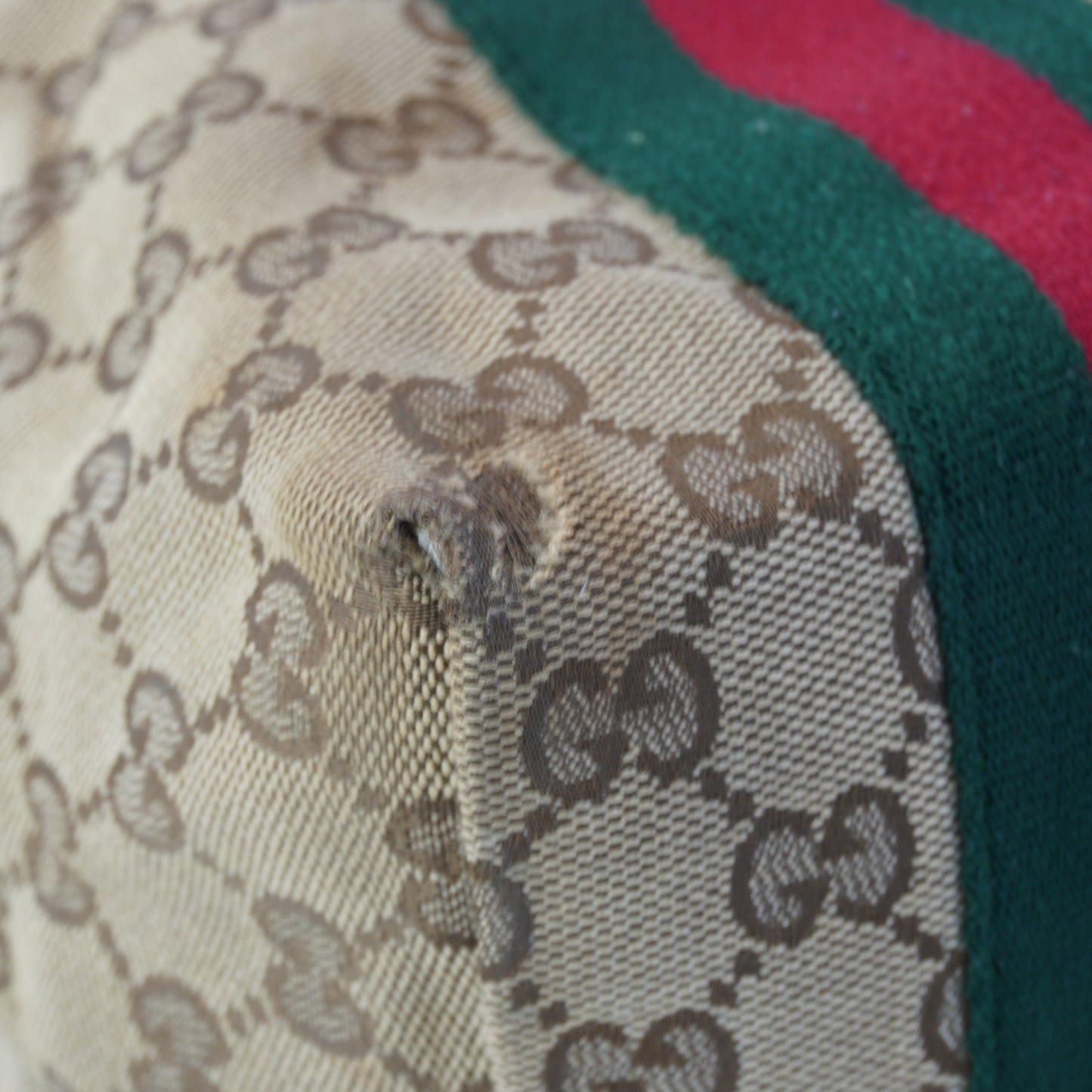 Gucci GG Canvas Jolie Web ote GHW Medium