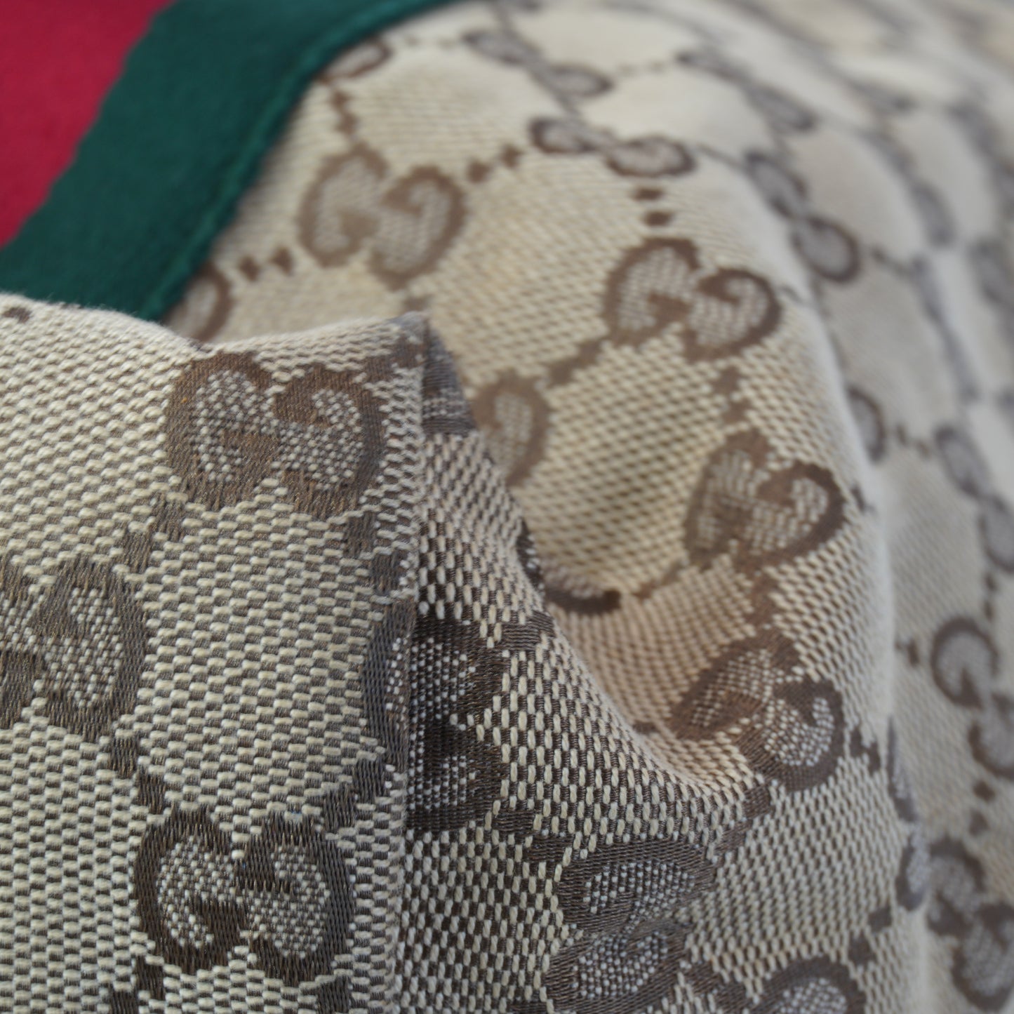 Gucci GG Canvas Jolie Web ote GHW Medium