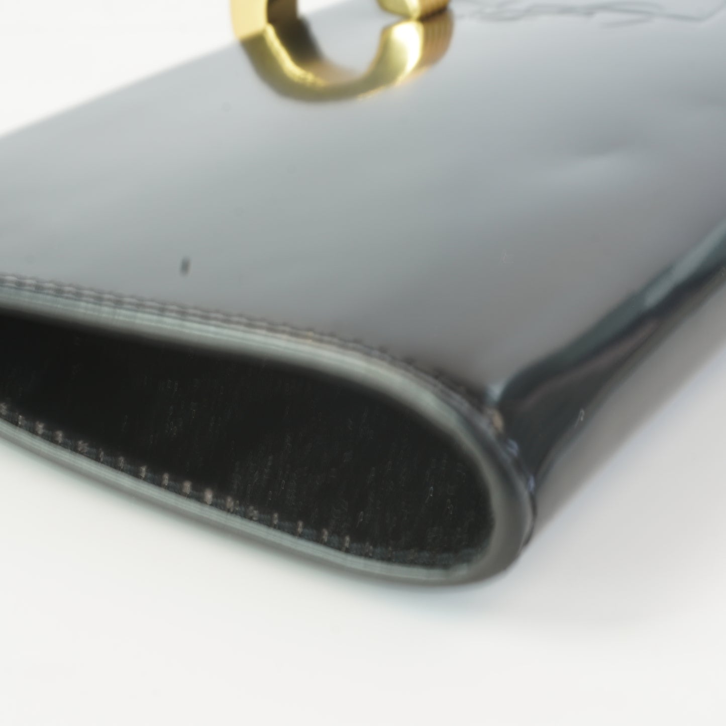 YSL	Patent Clutch