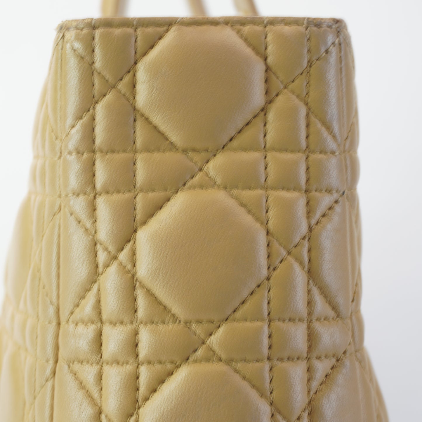 Dior	Lady Beige