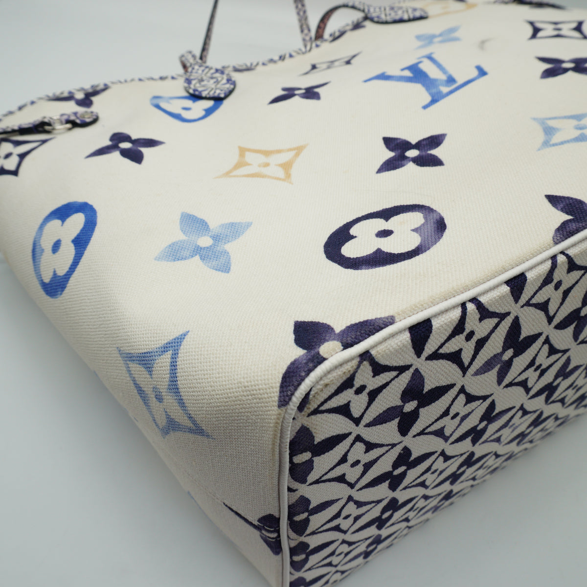 Louis Vuitton	Pool Okinawa Neverfull GM SHW