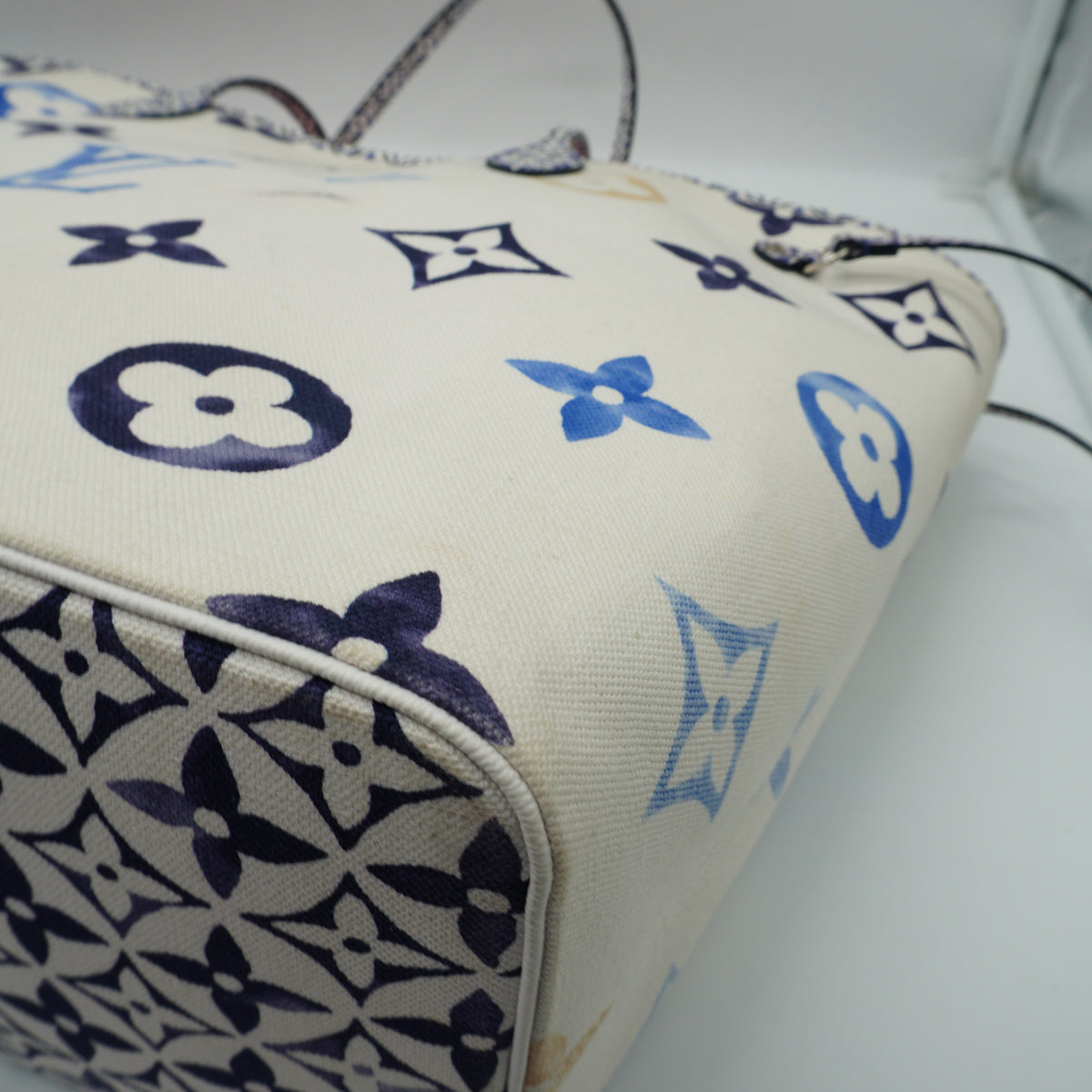 Louis Vuitton	Pool Okinawa Neverfull GM SHW