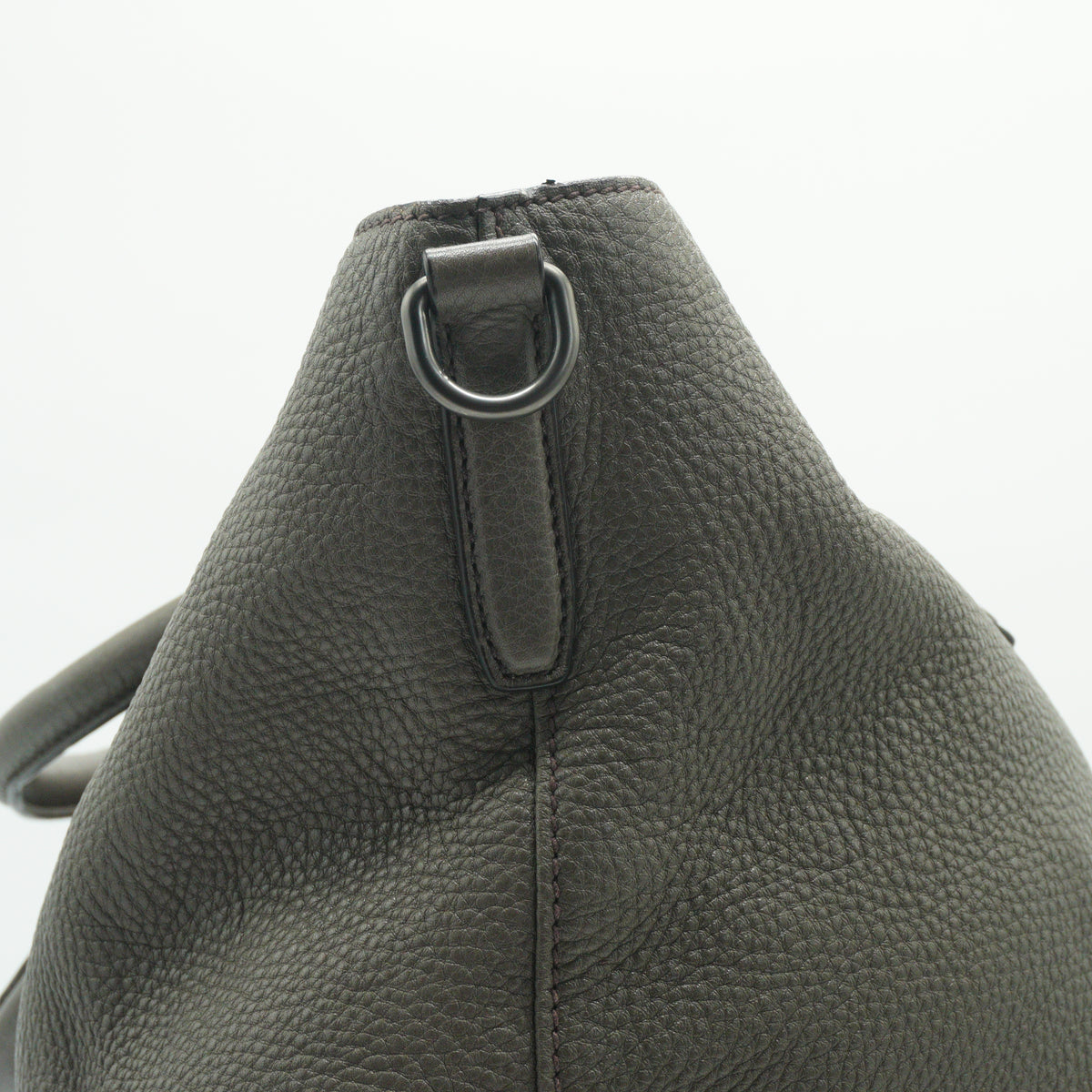 Prada	Vitello Daino Large Tote bag Argilla MW