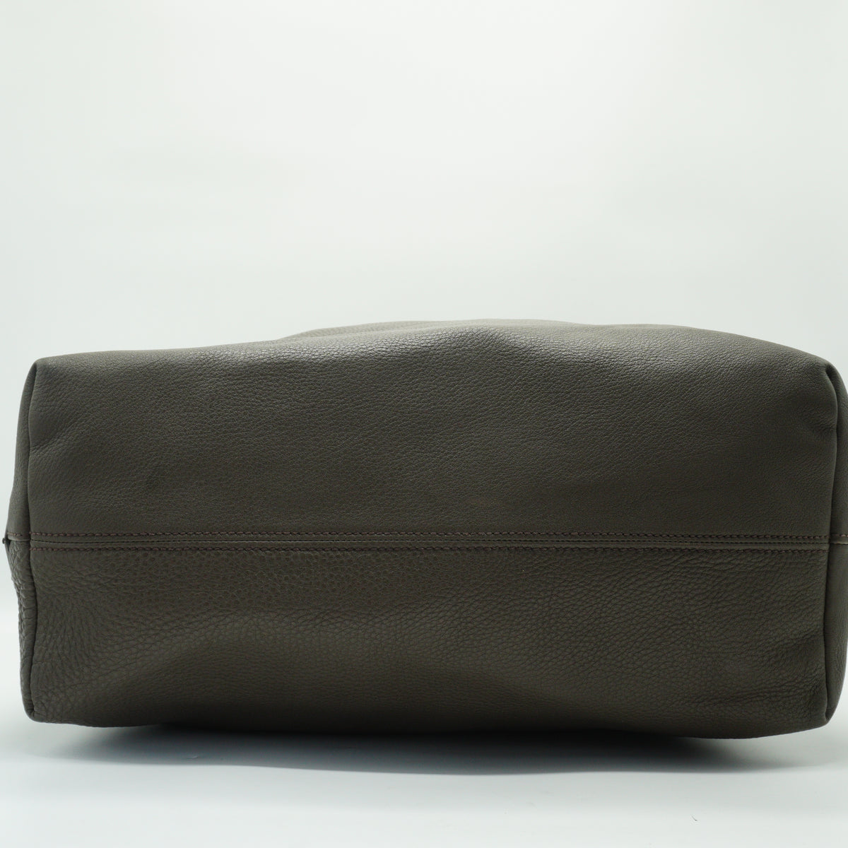 Prada	Vitello Daino Large Tote bag Argilla MW