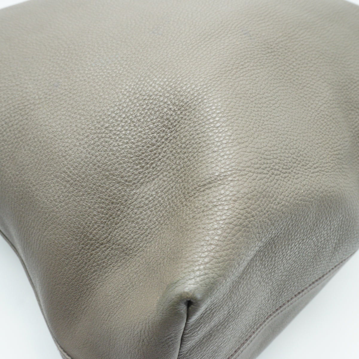 Prada	Vitello Daino Large Tote bag Argilla MW
