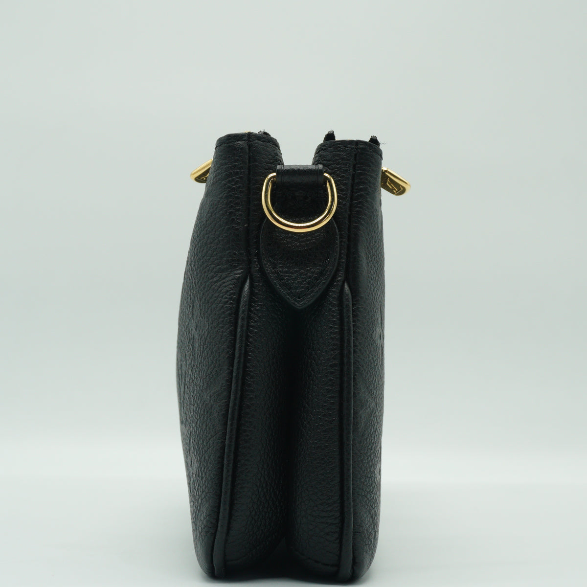 Louis Vuitton	Pochette Liv Monogram Small Black GHW
