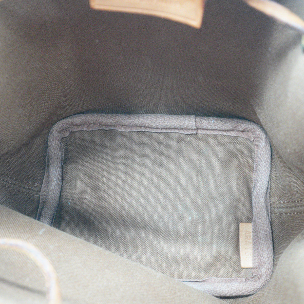Louis Vuitton	Nano Noe Bucket Monogram GHW