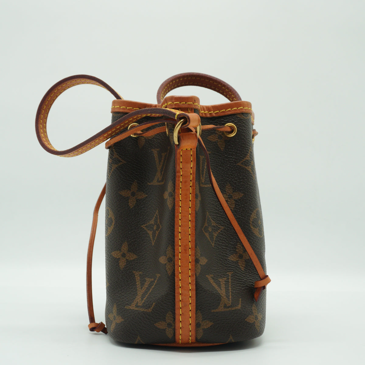 Louis Vuitton	Nano Noe Bucket Monogram GHW