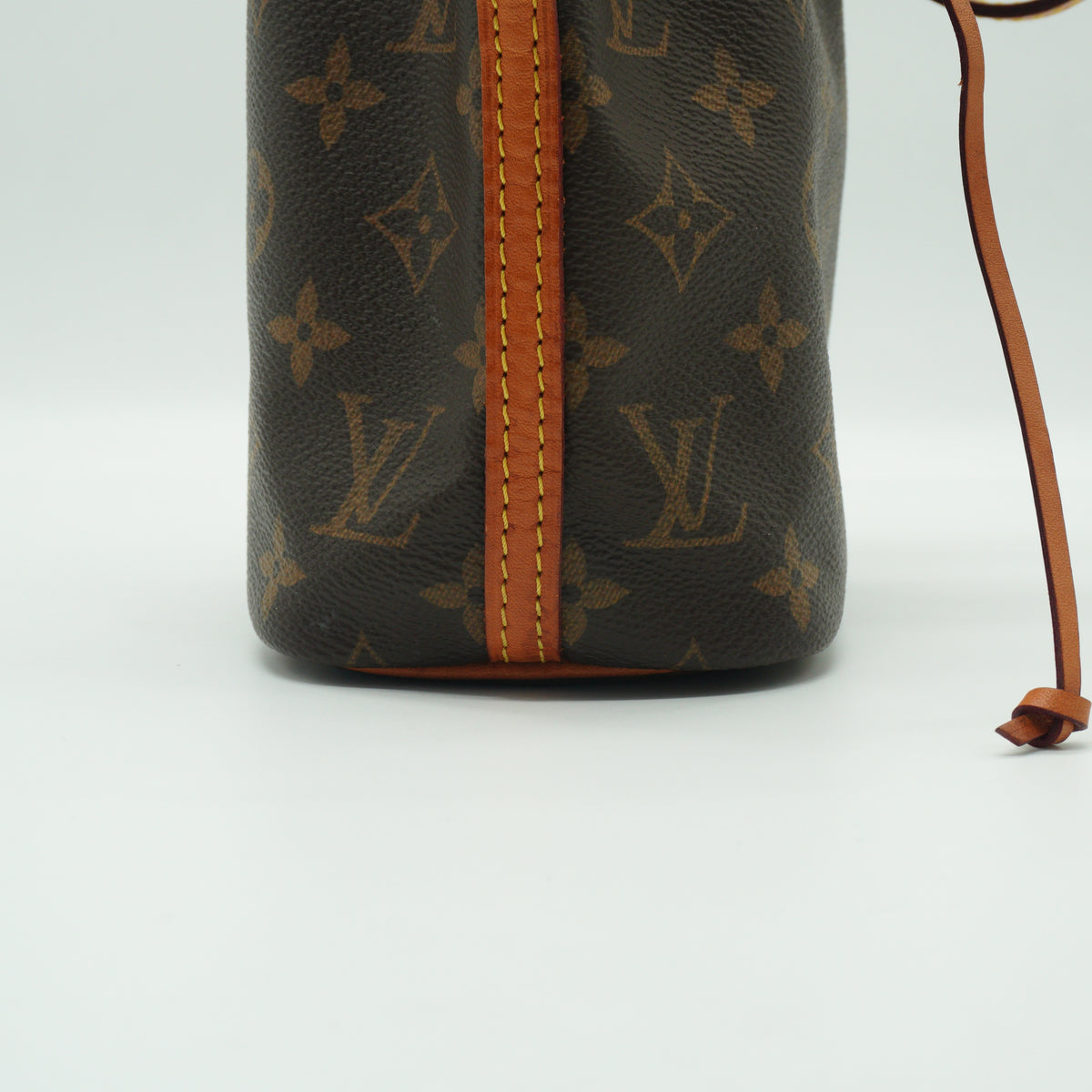 Louis Vuitton	Nano Noe Bucket Monogram GHW