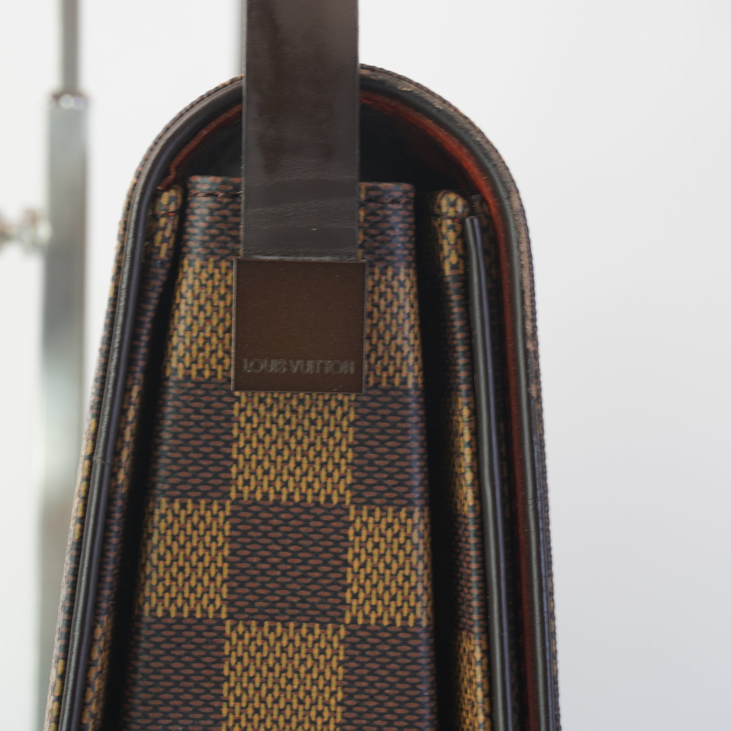 Louis Vuitton	Tribeca Long DE