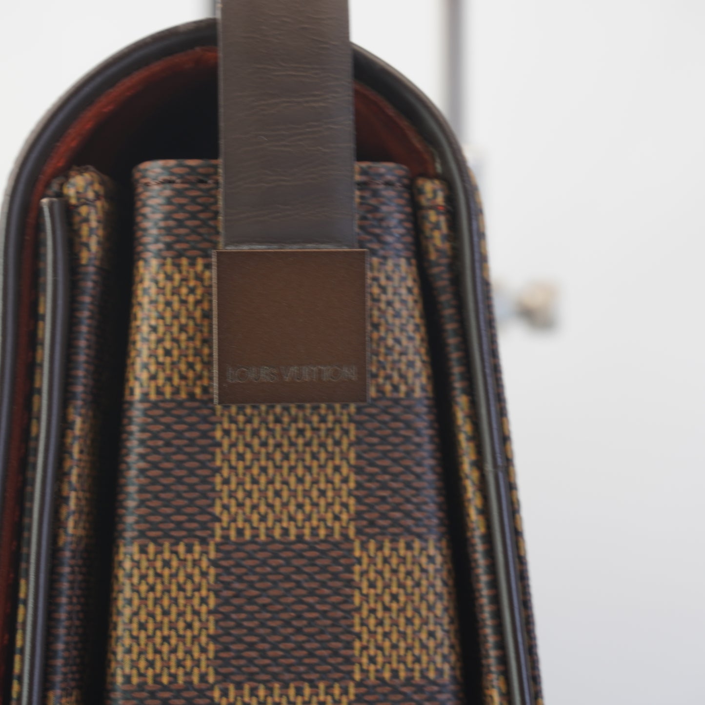 Louis Vuitton	Tribeca Long DE