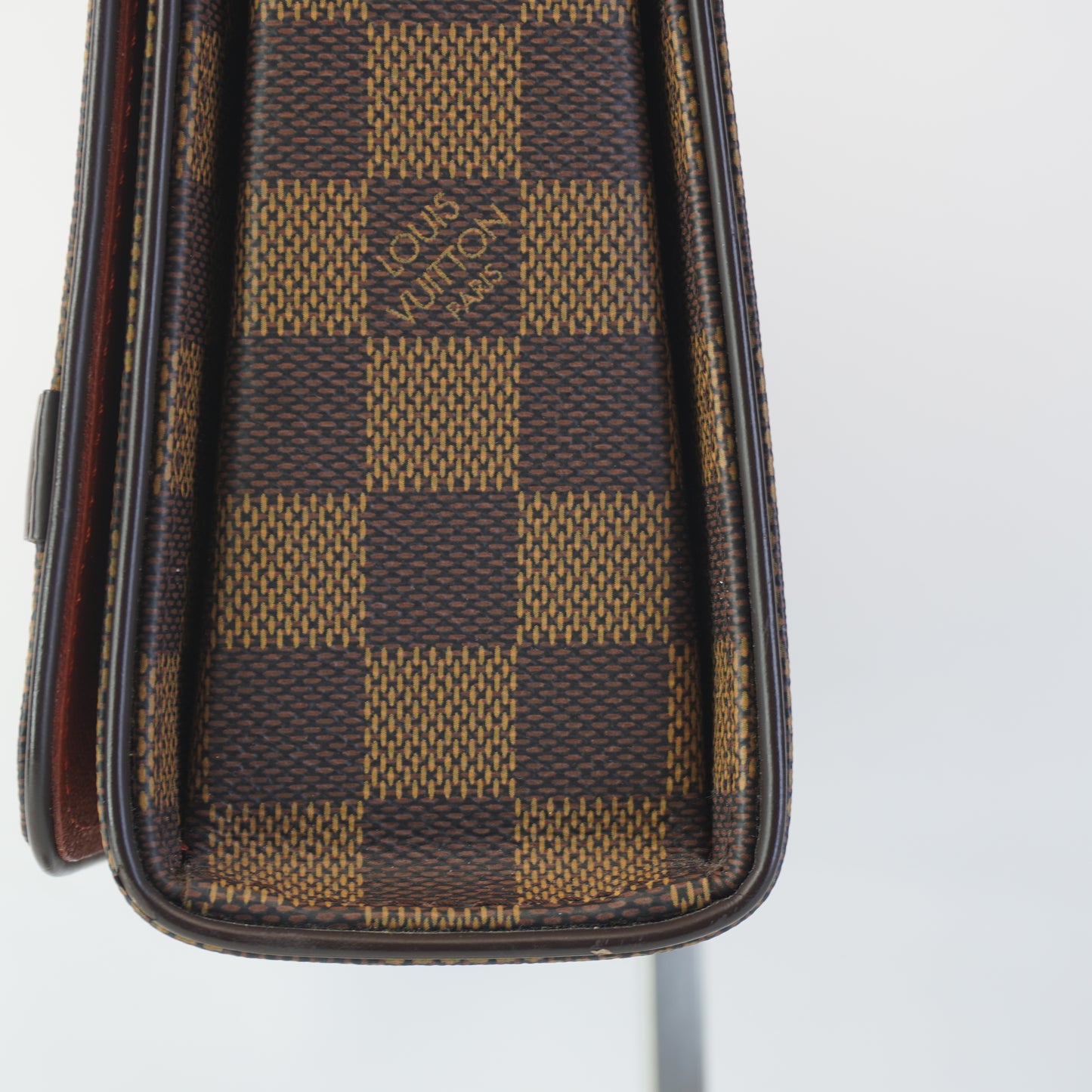 Louis Vuitton	Tribeca Long DE