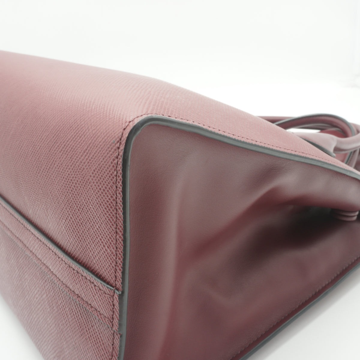 Prada	Saffiano Cuir Monochrome Medium Top Handle Burgundy GHW