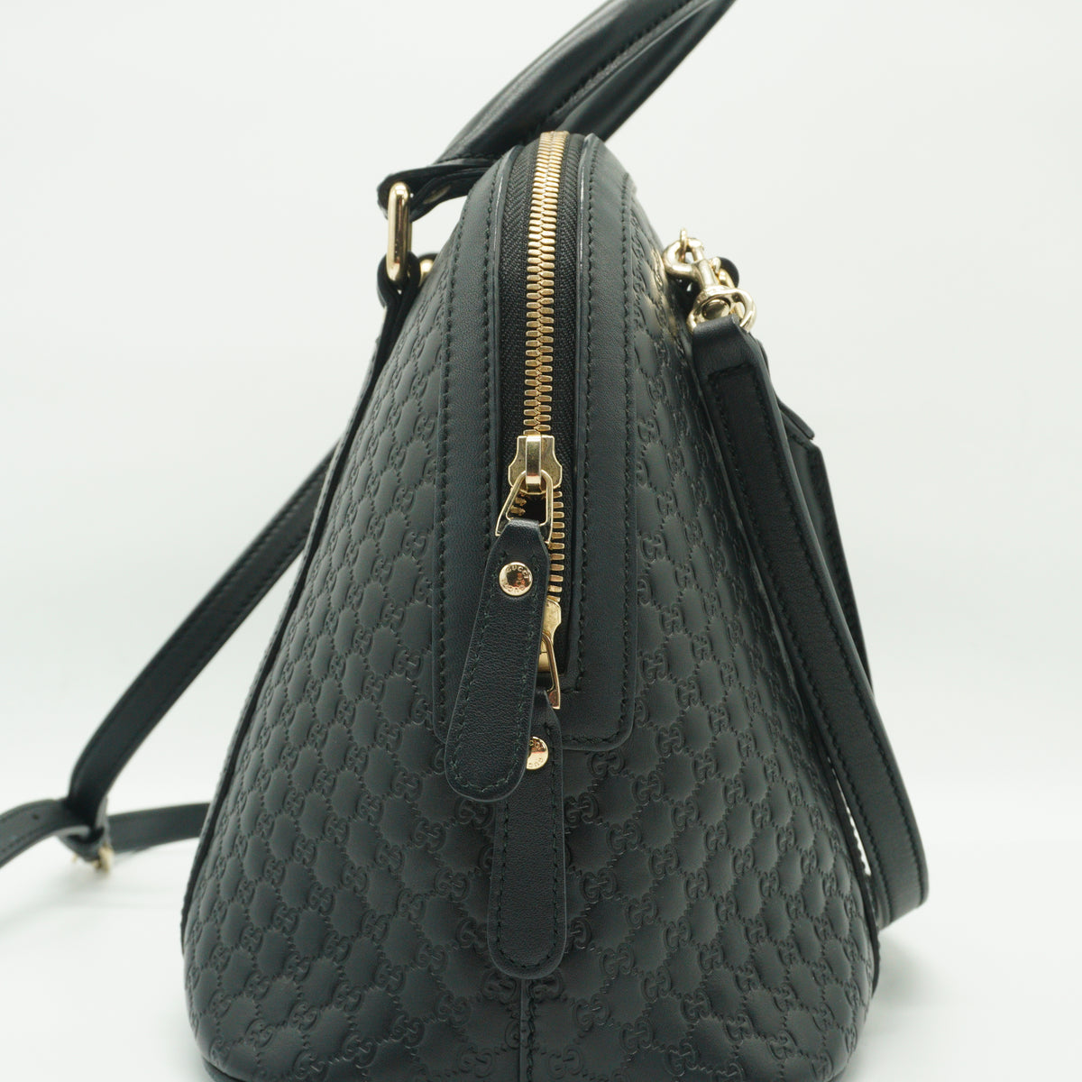 Gucci	Microguccissima Dome Bag Black medium GHW