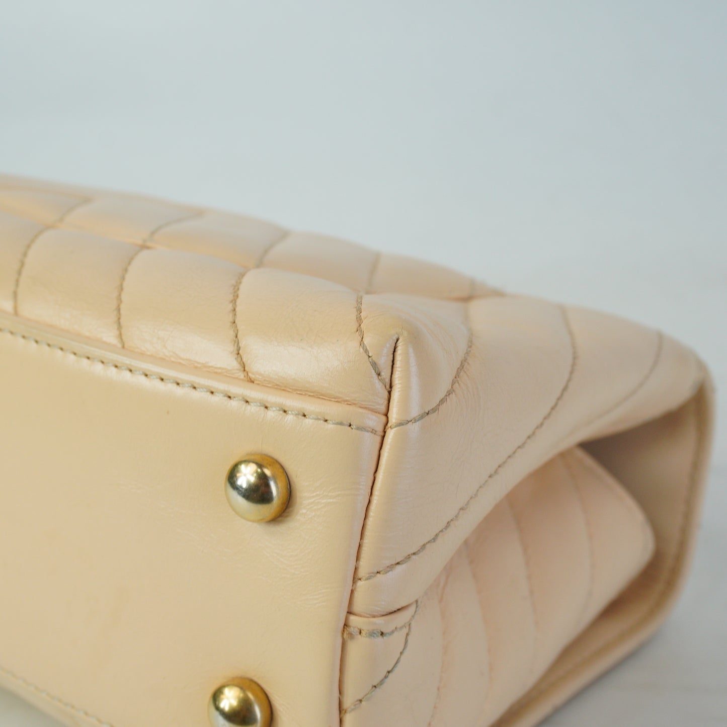 Chanel Chevron Coco Handle Small Beige GHW