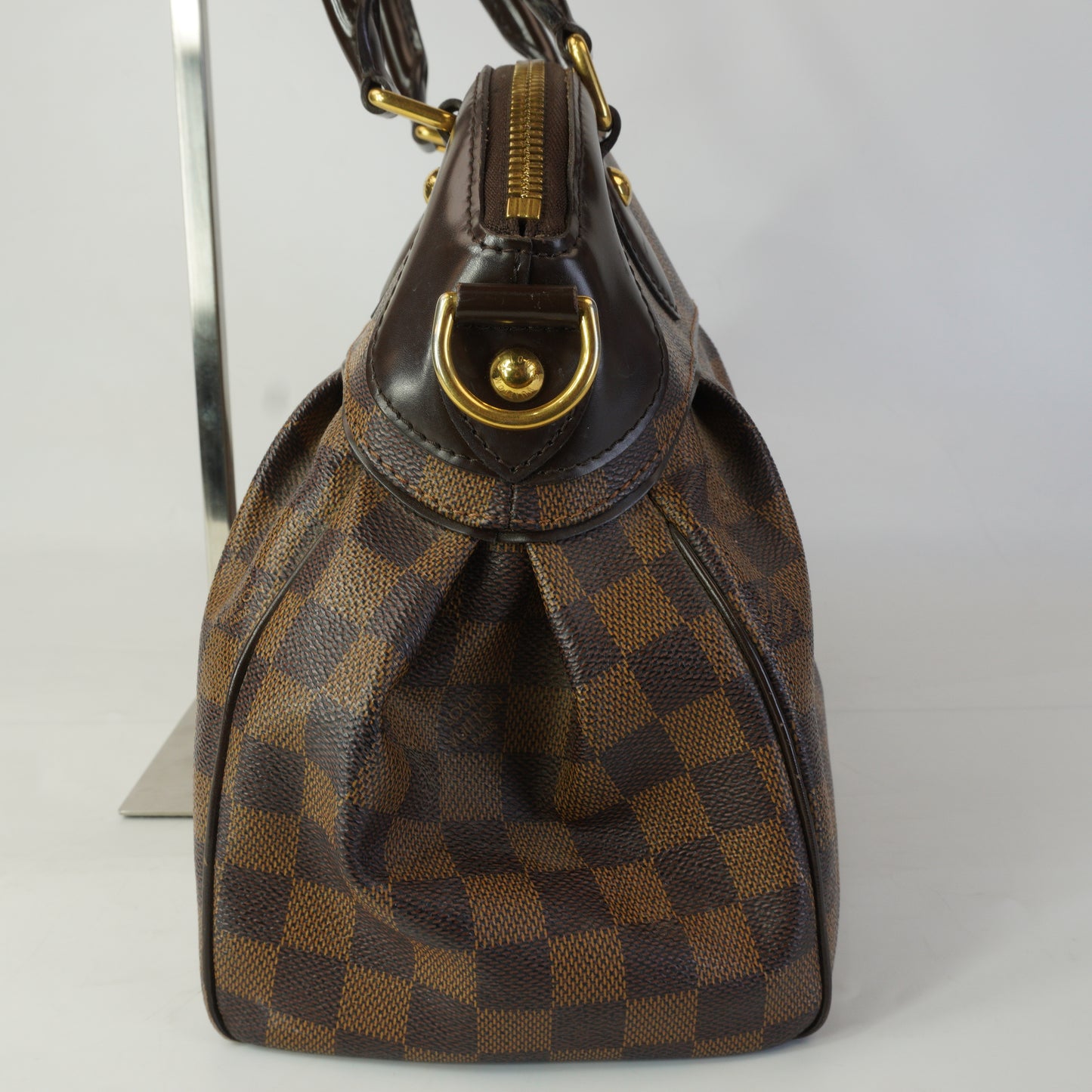 Louis Vuitton	Trevi DE PM GHW