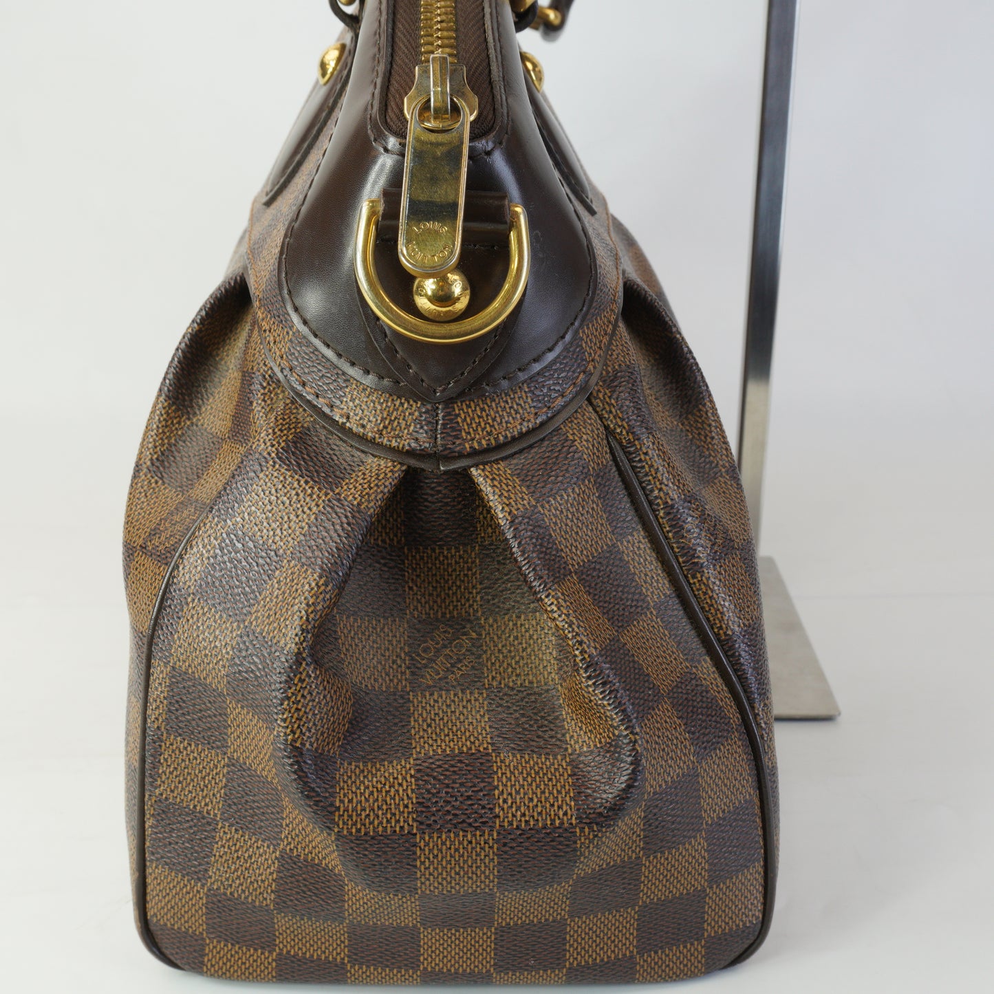 Louis Vuitton	Trevi DE PM GHW