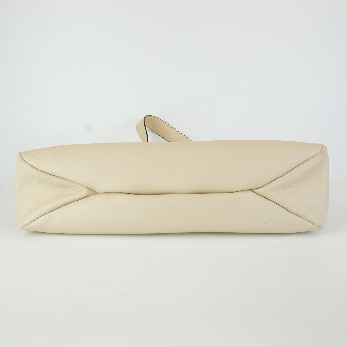 Prada Ainee