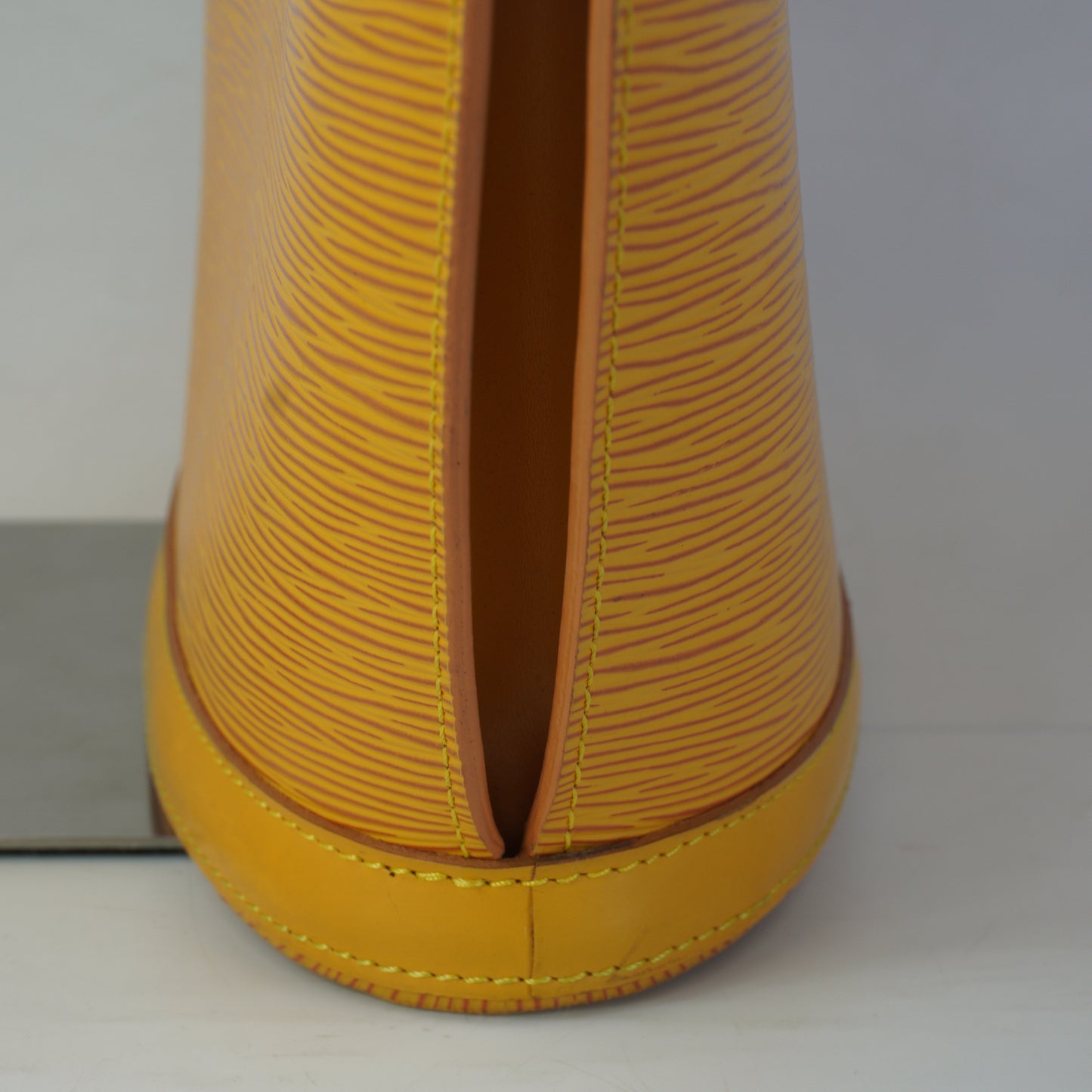 Louis Vuitton	Epi Yellow GHW Small