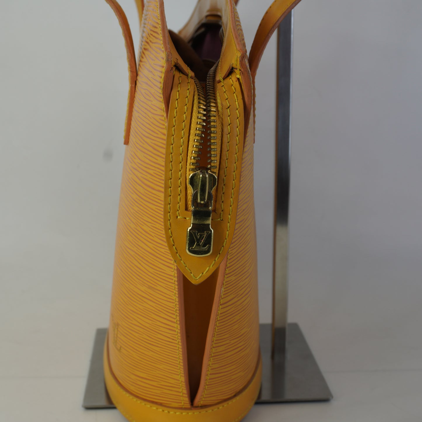 Louis Vuitton	Epi Yellow GHW Small