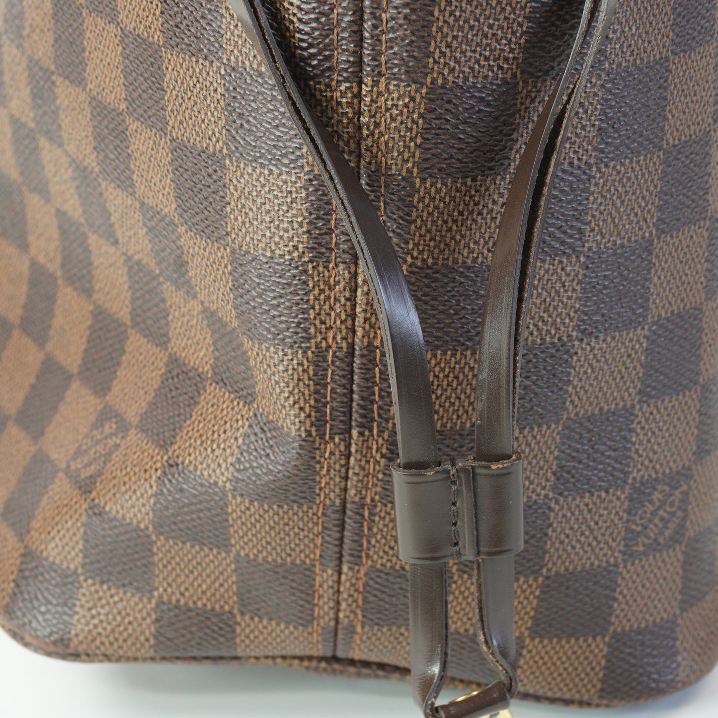 Louis Vuitton	Neverfull MM Tote GHW