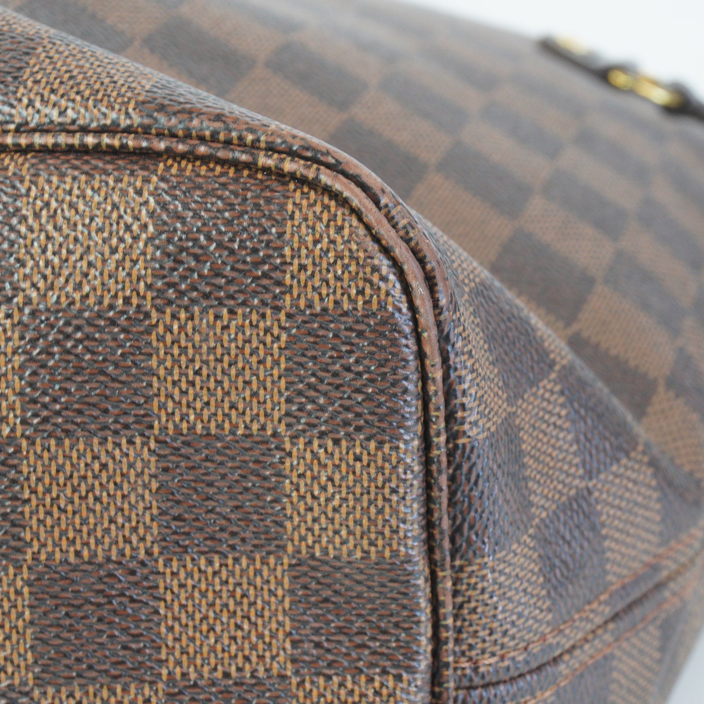 Louis Vuitton	Neverfull MM Tote GHW