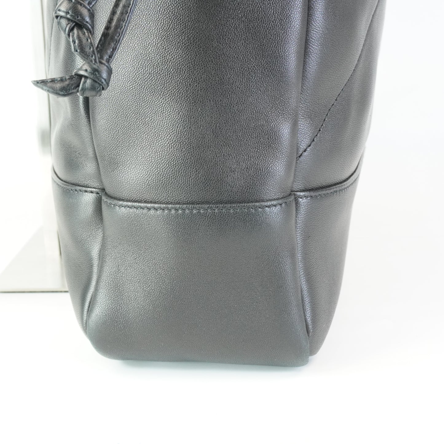 YSL	Tote Gold Chain